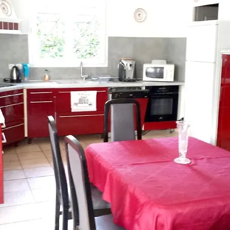 Holiday Chemin Des Fours 2 Ferienhaus